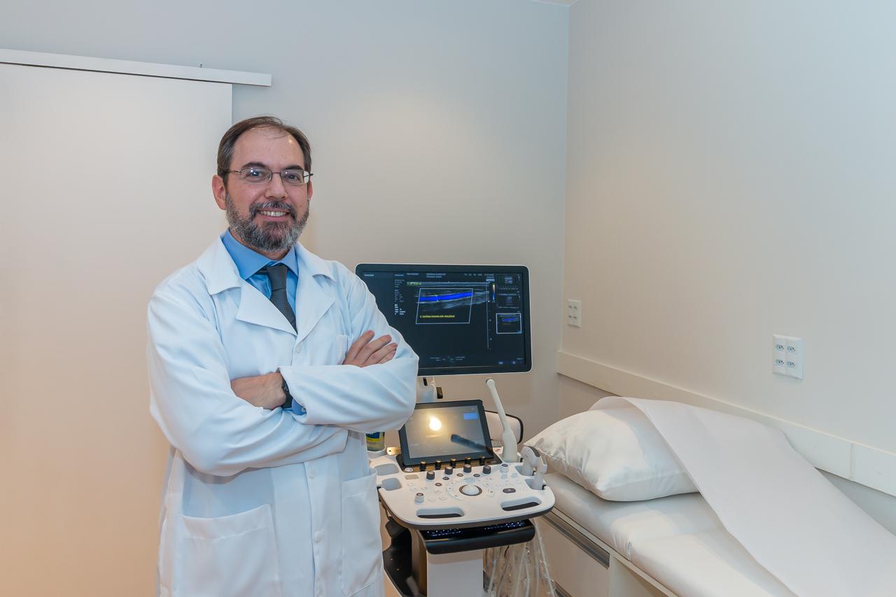 Dr. Fábio Klainchot, cirurgião vascular